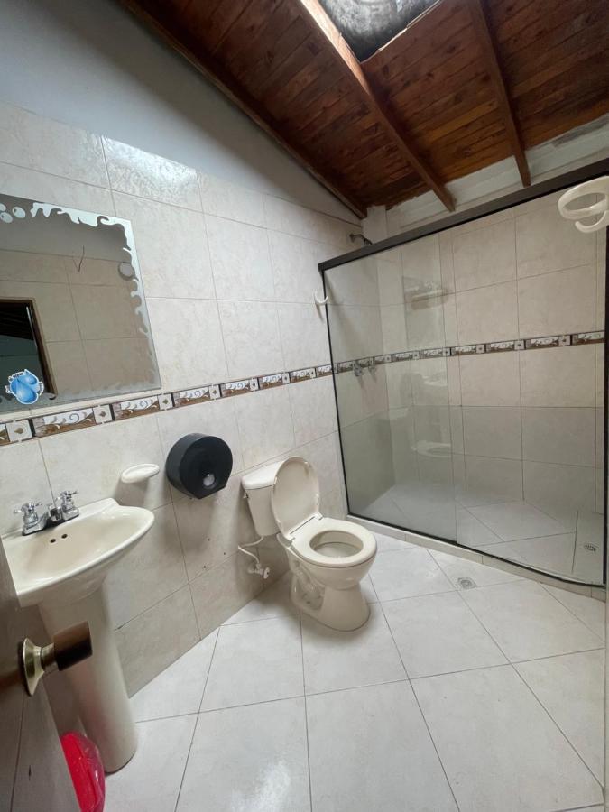Hotel Brisas Medellín Dış mekan fotoğraf