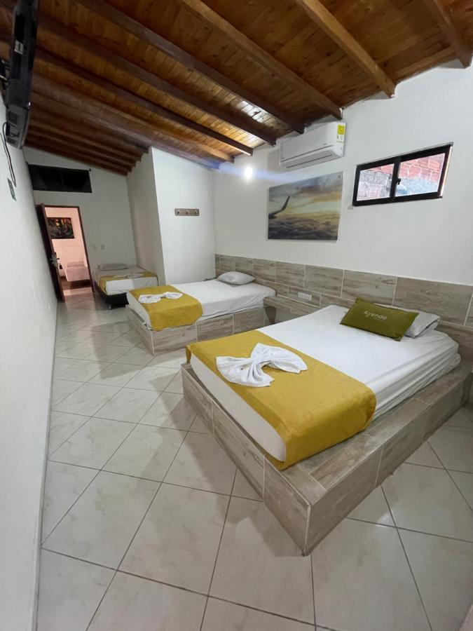 Hotel Brisas Medellín Dış mekan fotoğraf