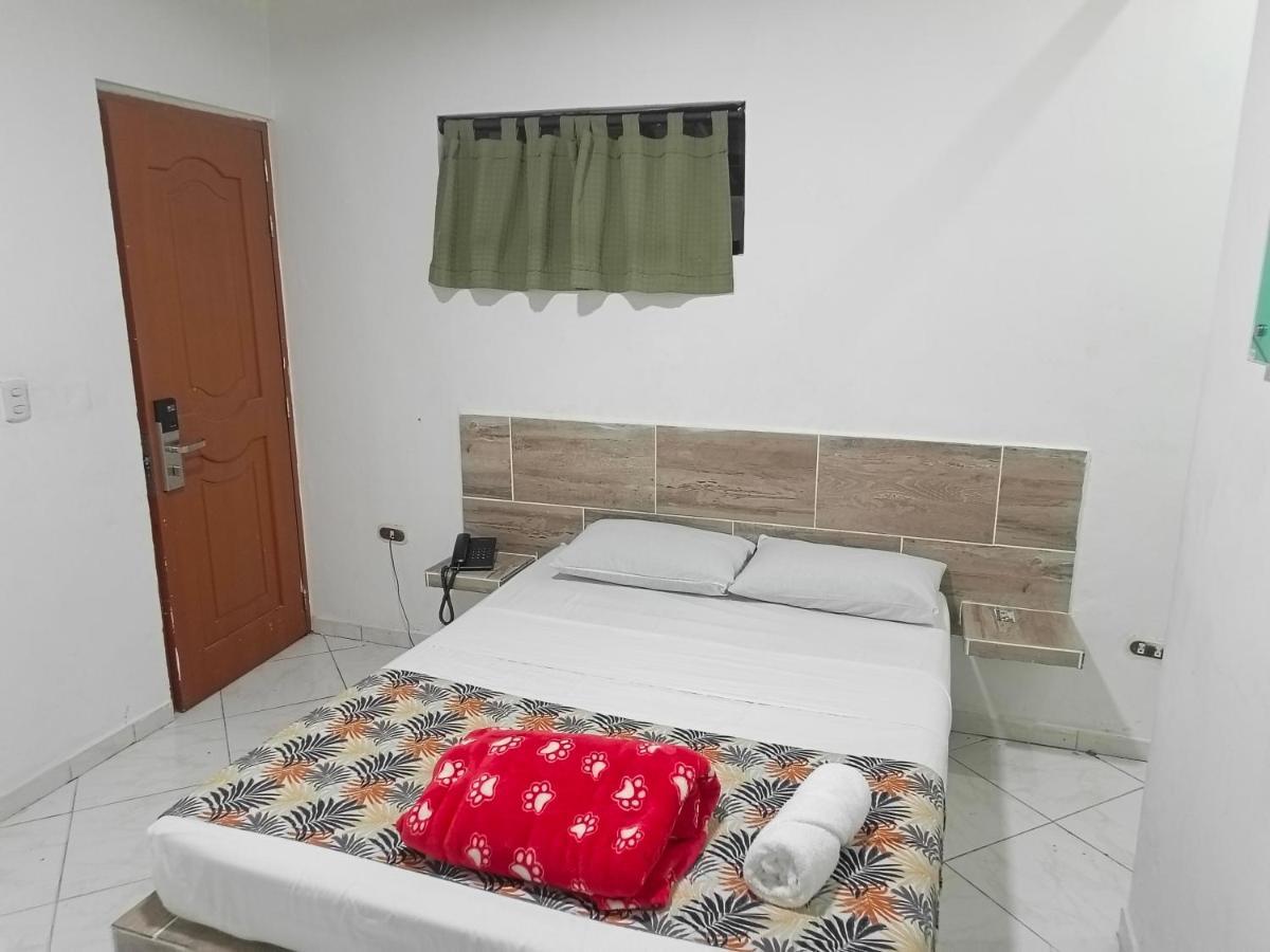 Hotel Brisas Medellín Dış mekan fotoğraf